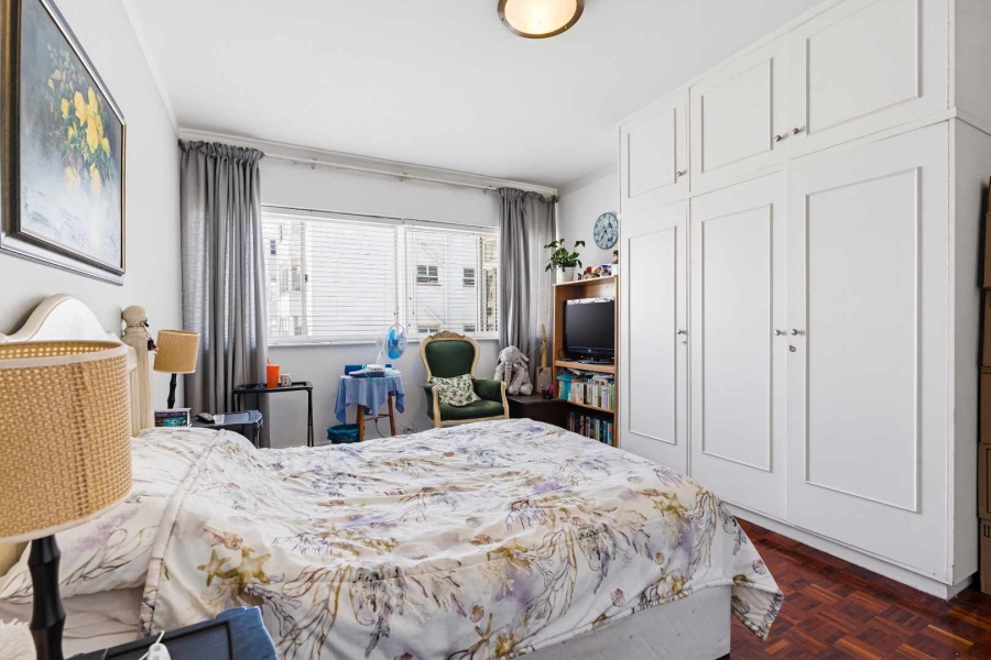 2 Bedroom Property for Sale in Sea Point Western Cape